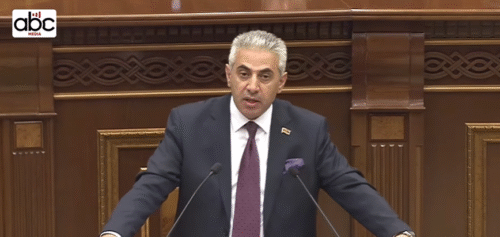 2018-ին բարձրագույն կրթություն չունեցող մարդն ասում էր, որ բոլոր բուհերը պետք է ապաքաղաքականացվեն, բա չգա՞ր այդ մարդն ու հեռացներ բուհերից այսօրվա պաշտոնյաներին․ Էդգար Ղազարյան