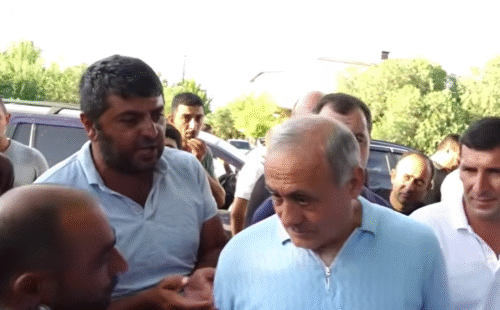 100 դրամով «ֆուռերին», 170-ով՝ չիր արտադրողներին․ դեղձի մթերումից դժգոհող գյուղացիների հարցերն անպատասխան են մնում  