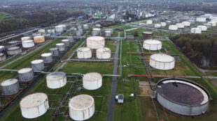 Euronews: US presses Europe to release more emergency oil reserves as prices surgepx