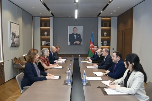 Բայրամովը ԵՄ հատուկ ներկայացուցչի հետ քննարկել է Բիշքեկում Փաշինյան-Ալիև հանդիպման կարևորությունը խաղաղության օրակարգի առաջխաղացման համար