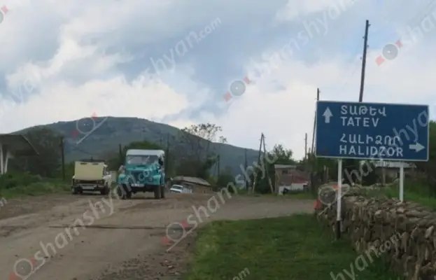 Տաթև գյուղում խնջույքի ժամանակ 52-ամյա տղամարդը դանակով հարվածել է 33-ամյա տղամարդու պարանոցին․ Shamshyan.com Տաթև գյուղում խնջույքի ժամանակ 52-ամյա տղամարդը դանակով հարվածել է 33-ամյա տղամարդու պարանոցին․ Shamshyan.com