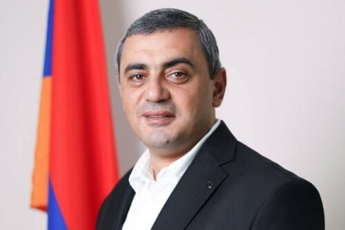 Առնվազն անտրամաբանական է ﬕևնույն ուժի ներկայացուցիչների կողﬕց ﬕմյանց ընտրակաշառք տալը․ Ստեփանավանի համայնքապետի թեկնածու Արսեն Գևորգյանի փաստաբանական թիմ