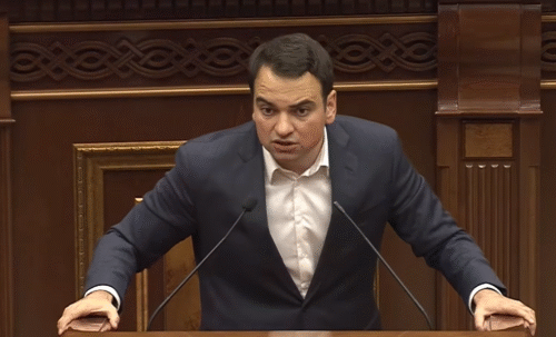 Դուք «քցել» եք մեր ժողովրդին, Ալիևն էլ ձեզ ա «քցել»․ Նարեկ Կարապետյանը՝ ՔՊ-ականներին