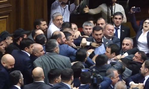 Ծեծկռտուք՝ խորհրդարանում․ ի՞նչ կատարվեց